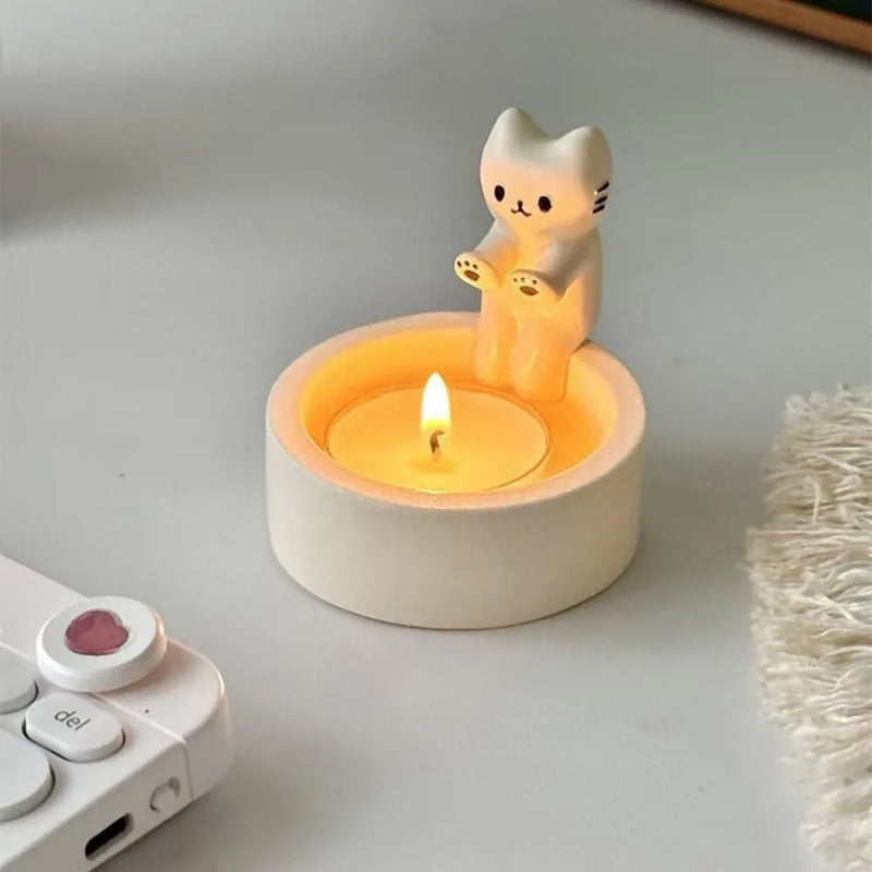 Cute Kitten Candle Holder – Creative Cartoon Cat Aromatherapy Candlestick